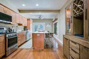 215 S Madison St (12)