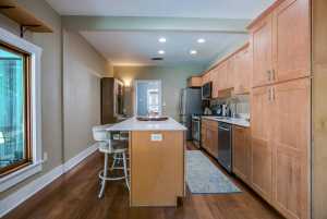 215 S Madison St (14)