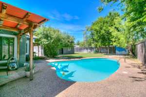 215 S Madison St (15)