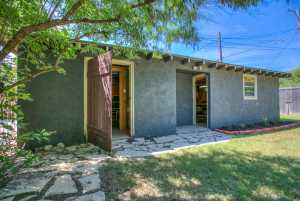 215 S Madison St (39)