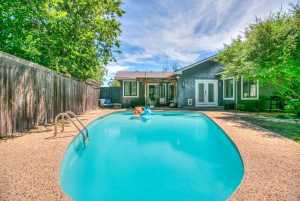 215 S Madison St (44)
