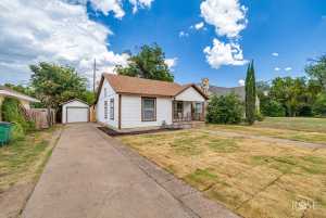 408 N Jackson St (2)