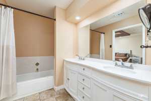 307 E 12th St (21)