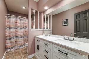 307 E 12th St (23)