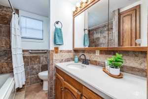 3125 N Oakes St (23)