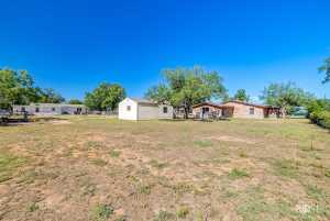 3125 N Oakes St (29)
