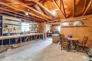 3125 N Oakes St (33)