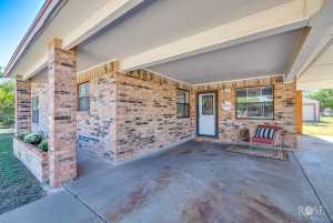 3125 N Oakes St (6)