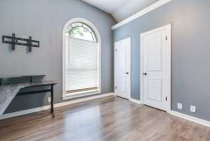 1001 Avondale Ave (10)