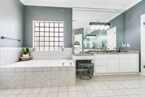 1001 Avondale Ave (20)