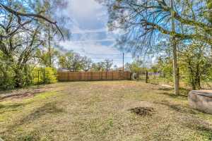 513 E 25th St (26)