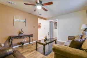 513 E 25th St (6)