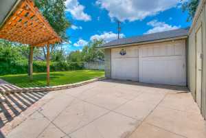 415 S Monroe St (33)