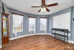 606 E 17th St (10)