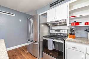 606 E 17th St (14)