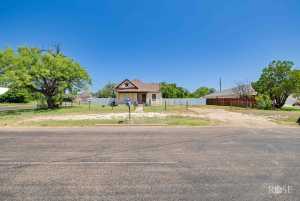606 E 17th St (5)