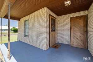 606 E 17th St (6)