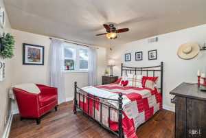 10 N Jefferson St (21)