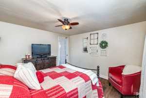 10 N Jefferson St (22)