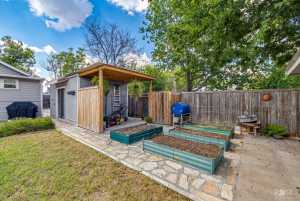 10 N Jefferson St (33)