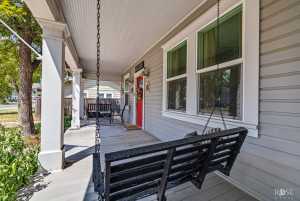 10 N Jefferson St (44)