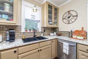10 N Jefferson St (8)