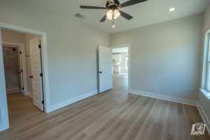 1327 State St (19)