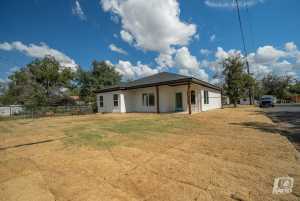 1327 State St (23)