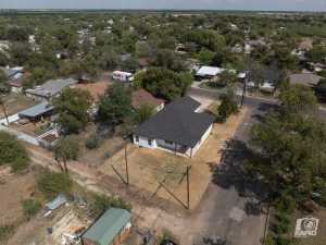 1327 State St (29)