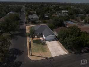 1327 State St (27)