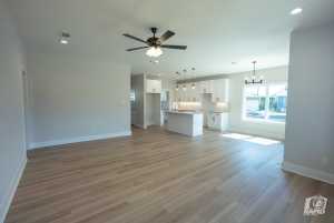 1327 State St (5)