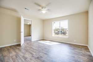 1106 Country Club Dr (13)