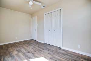 1106 Country Club Dr (15)