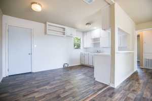 1106 Country Club Dr (9)