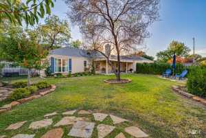 2814 Alta Vista Lane (30)