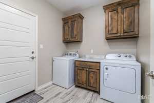 1978 Colonial Dr (24)