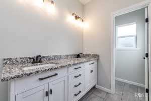 715 W 18th St (19)