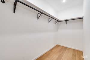 715 W 18th St (20)