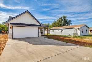 715 W 18th St (3)