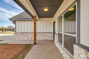 715 W 18th St (6)