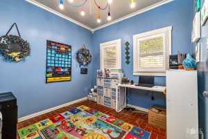 423 S Washington Dr (20)