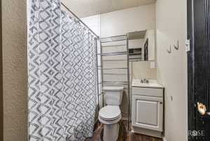 423 S Washington Dr (29)