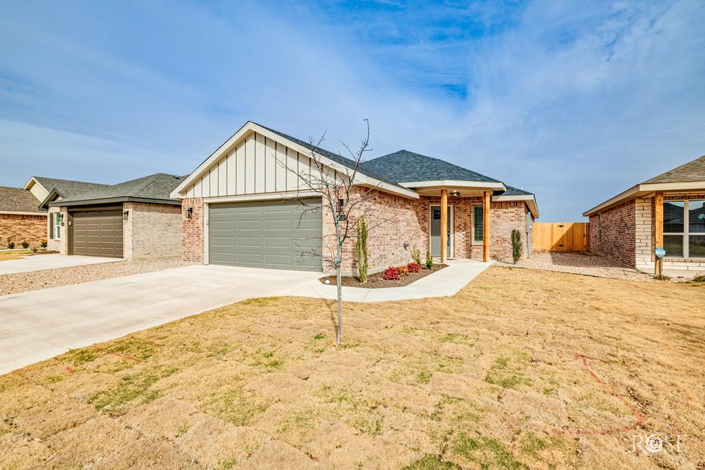 3130 Forest Hill Dr