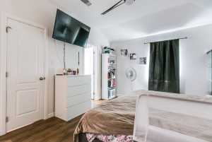 363 E 49th St (12)