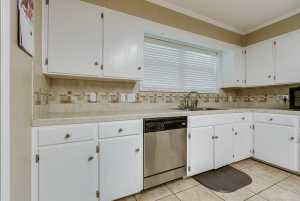147 Las Lomas Dr (11)