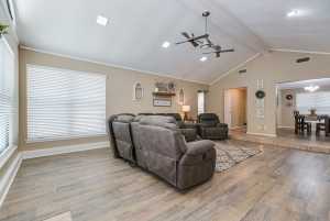 147 Las Lomas Dr (6)