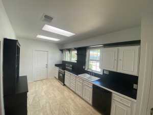 1001 S David St (22)