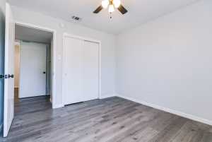 2021 Field Ave (16)