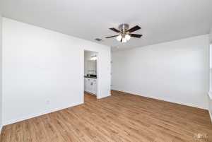 1608 N Oakes St (15)