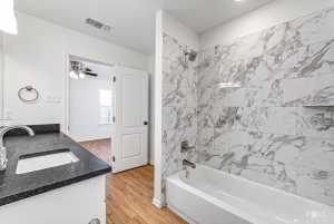 1608 N Oakes St (17)